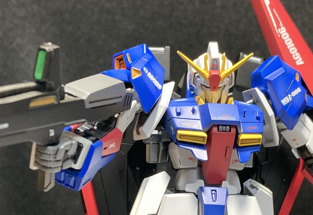 首はほとんど動かない…