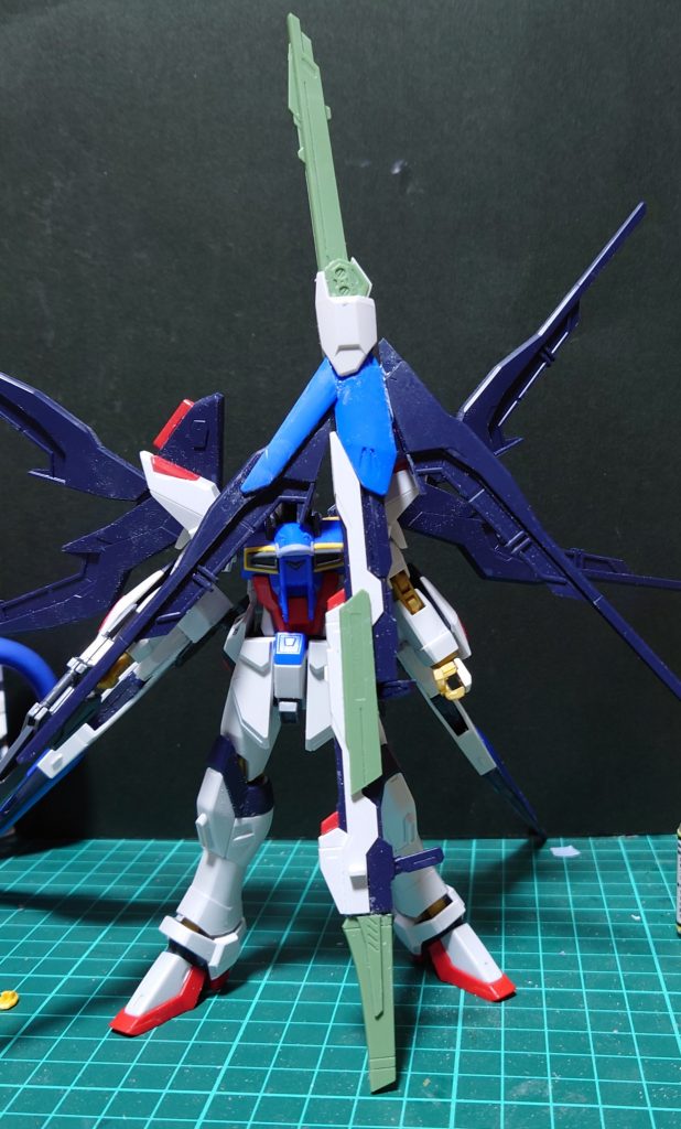 武装も切り貼りだけでさっくりまとまりました。