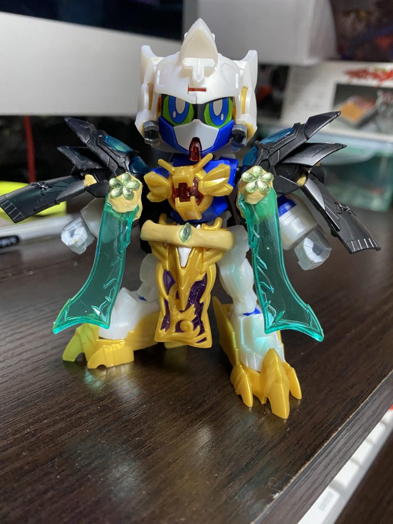 エクスヴァルキランダーをいじりながら形を模索していきました。