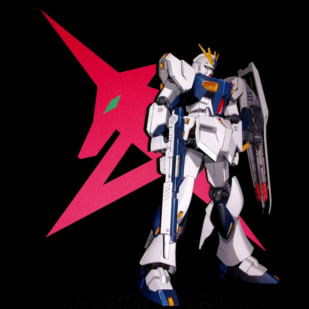 νガンダムはあおり気味のカットが似合うと思う。
