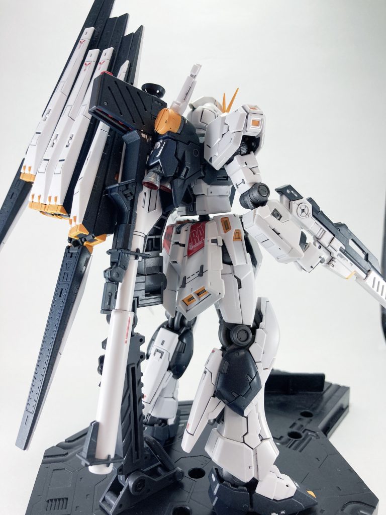 νガンダム–4枚目/制作者：mamepla