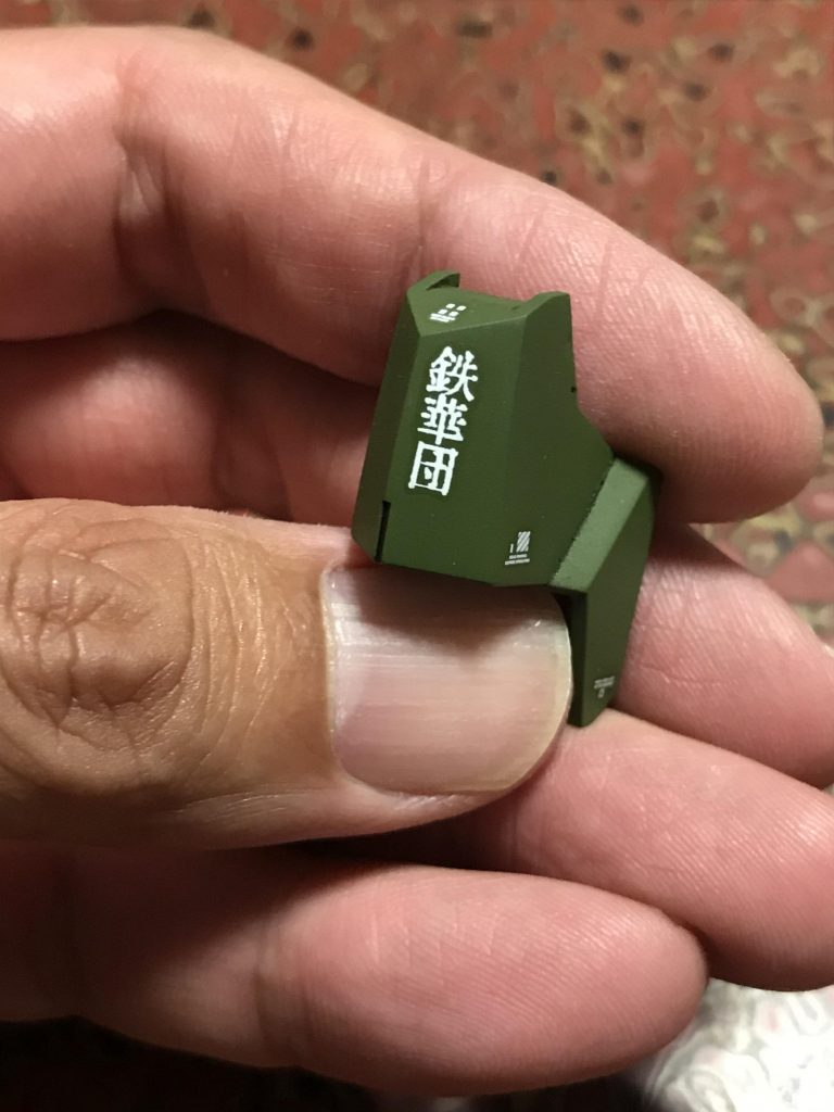 「鉄華団」このデカール貼った瞬間、気分は最高潮でしたw✌️