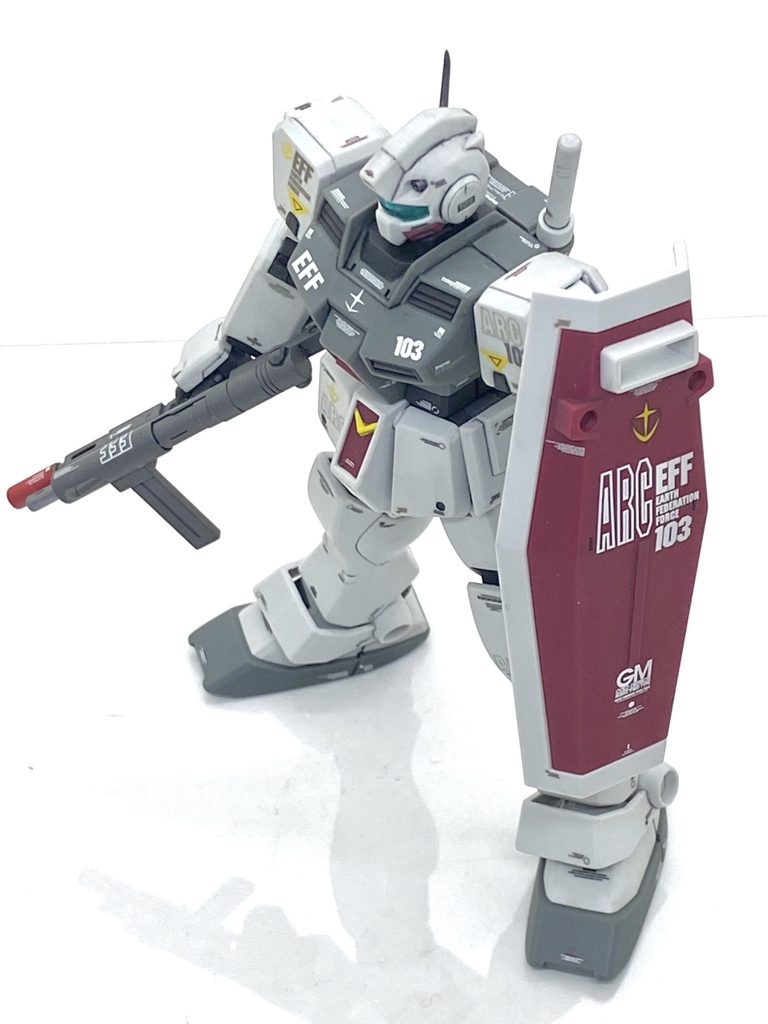 メタリック以外の部分は(クレオス)Mr.カラーGXスーパースムースクリアーを吹き付けております。