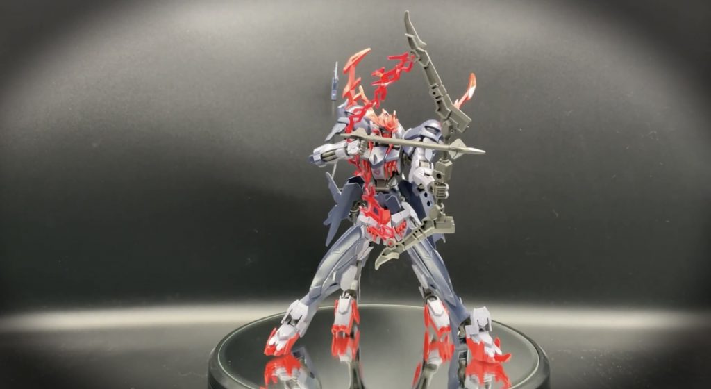 ダインスレイブを打つポーズがカッコいいですね　