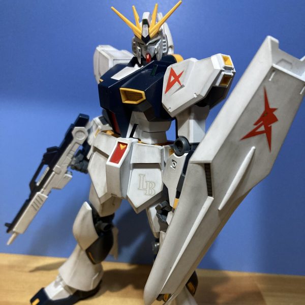 EG RX-93 νガンダム
