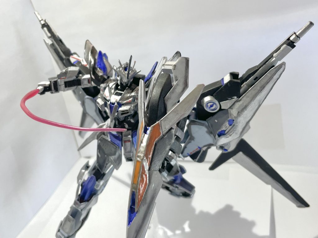 ビームサーベルごくごく普通のビームサーベル。非使用時はシールドに格納可。