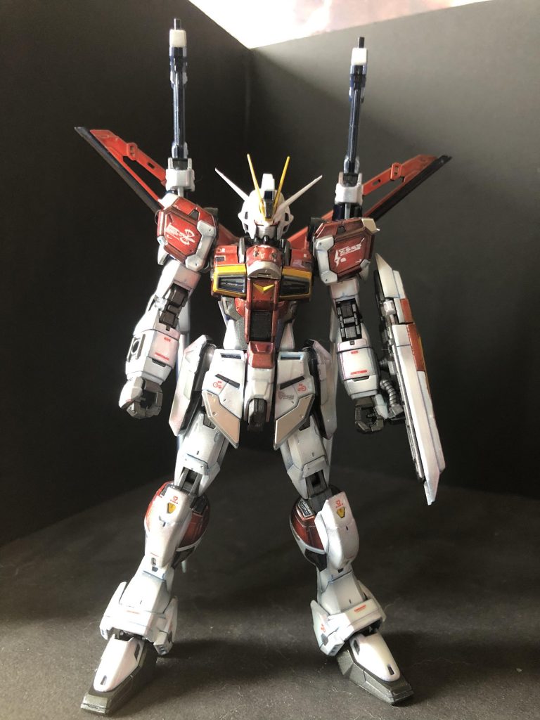 外装のホワイト部分は、グラデーションかけてクリスタルカラーのルビーレッドでパールグラデーションに。。。が、写真だとあまりわからないですね汗