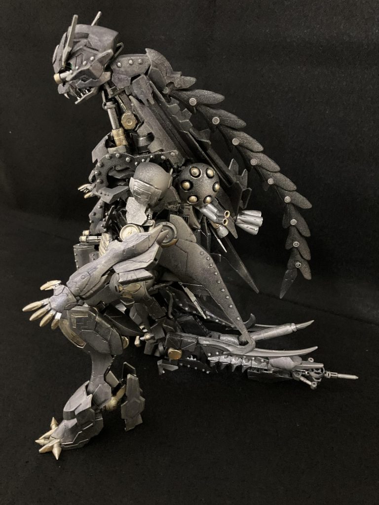 骨格は過去のガンプラ余剰パーツでスクラッチしました^ ^