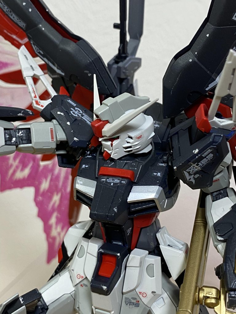 ホワイトも２色使い、その他かかとなども色を変えています。