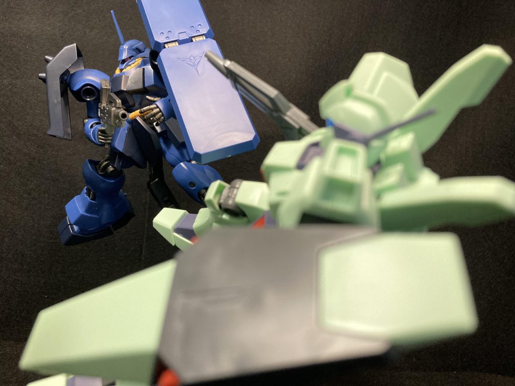 ジェガン逃げろ！！！