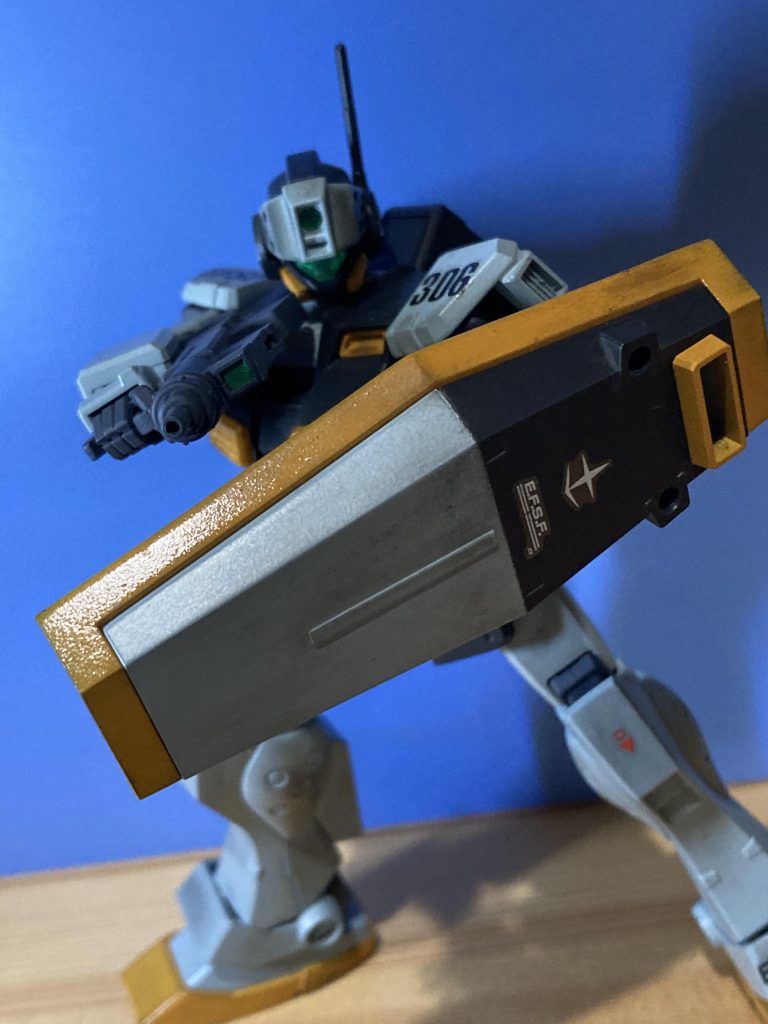 急所を防御しつつ斉射ー思いのほか画像は暗かったですね。撮影技術は皆無なんで仕方ないかな^ ^