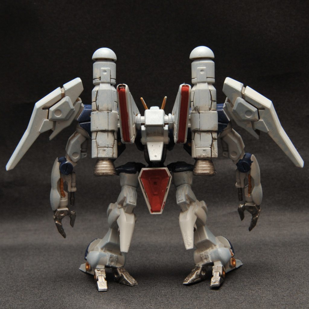 背面。こちらはもうちょっとゴテゴテ塗っても良かったかも。