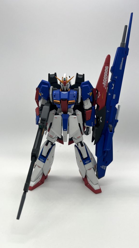 ハイメガランチャーはシールドに付けるのが好きです。塗装剥げますが。