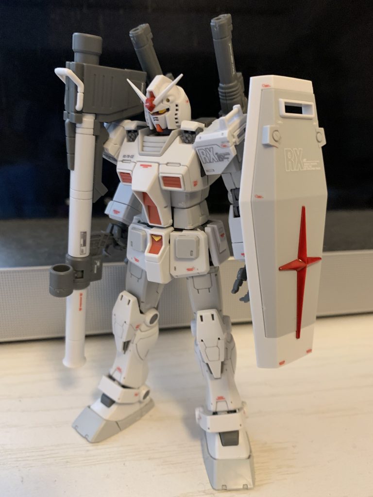 胸のダクト野色分けもすごいですが、頭の両サイドダクト(穴)が全部クリ抜きになってて感動しましたスミ入れ難しいもんね、、感謝です