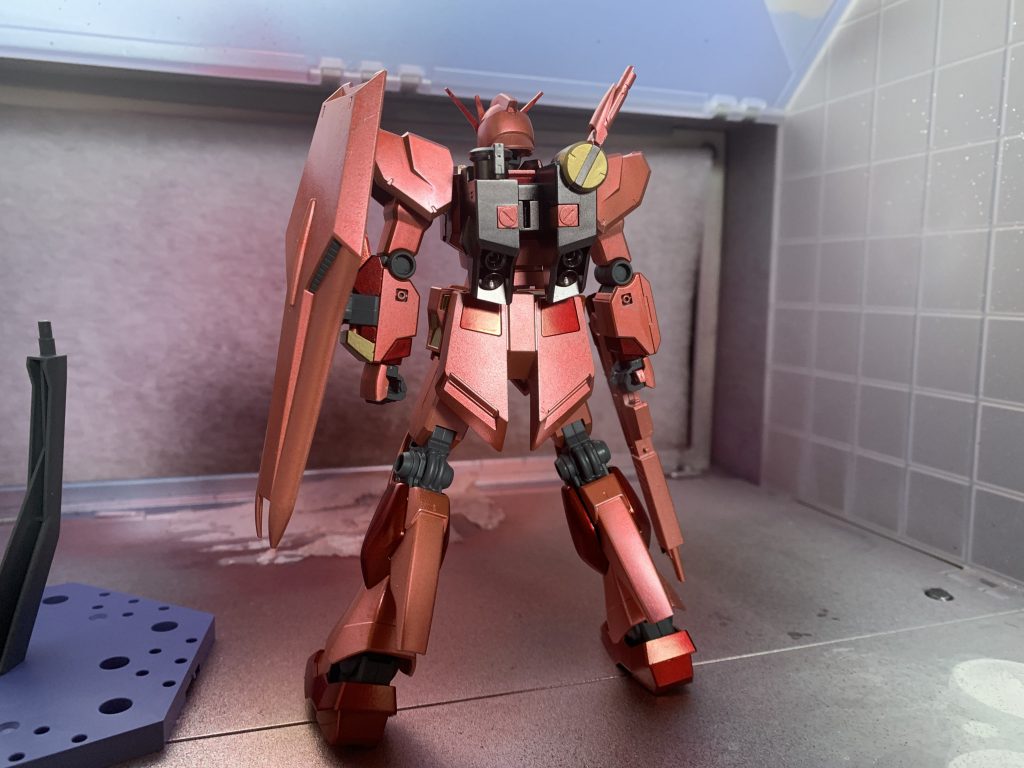 全体はこんな感じイメージ的にはギレンの野望に出てるキャスバル専用ガンダムみたいな感じで配色しました！