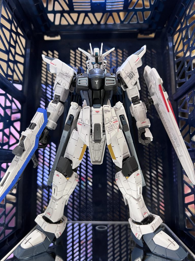 フリーダムガンダム ディアクティブモード–6枚目/制作者：真樹京介