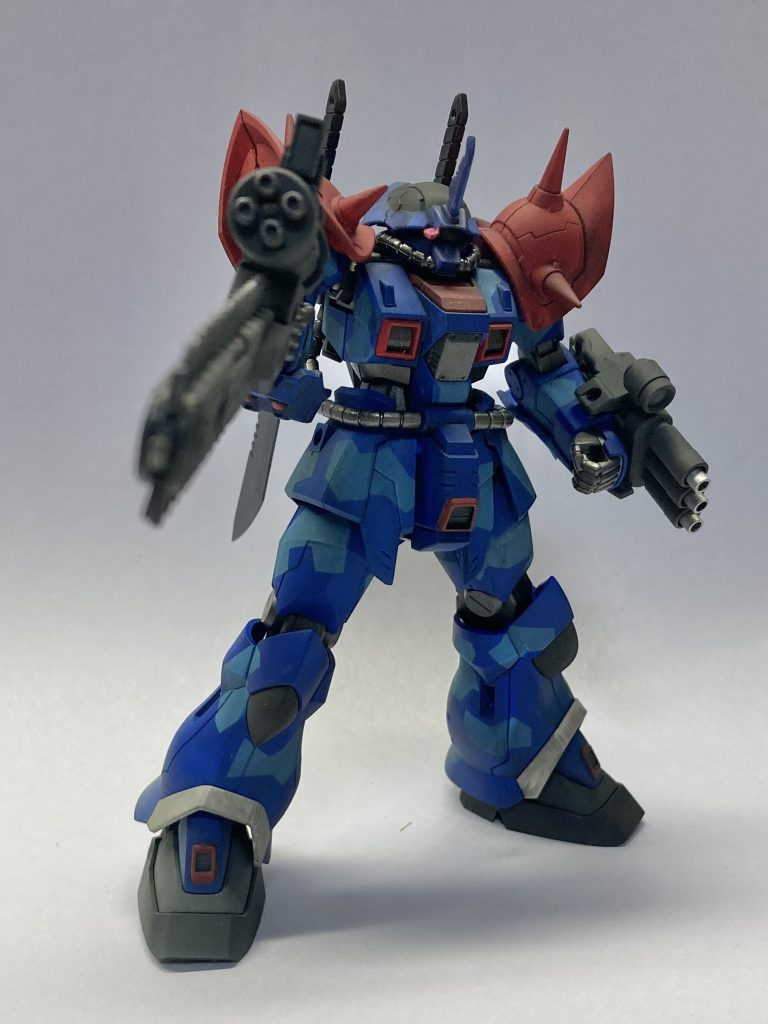 武装その1チェーンソーガン野暮ったい武器を作りたいと思っていた頃、劇場版仮面ライダーアマゾンズを鑑賞していたらネオアルファが良さげな武器を使用していたので採用しました。