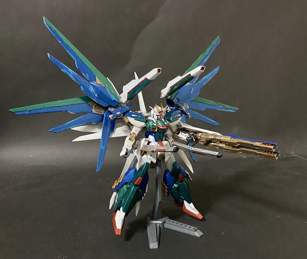 イオリセイがタケシの様にGBNからスカウトされて配属した時に使ったと言う脳内設定でデカールを張り出しました。