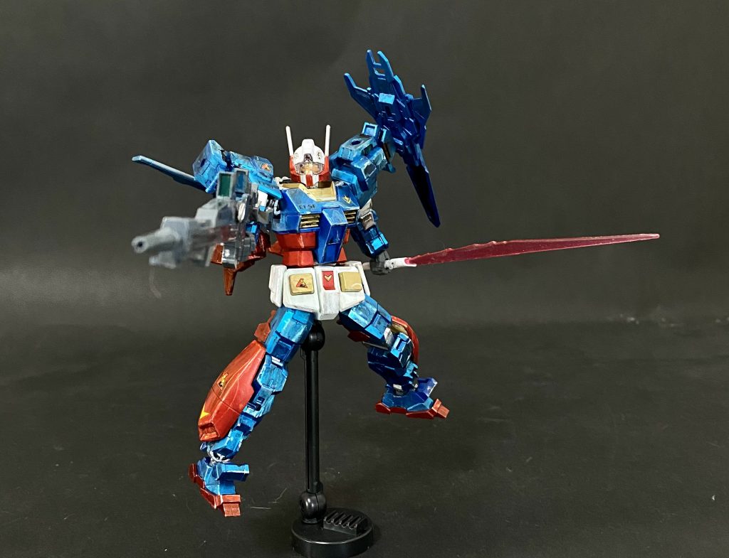 ウイングは展開して飛行出来ます。