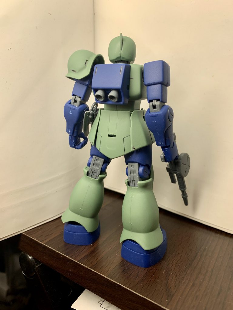 背面から、このキットは目立つ位置に合わせ目が出ますが、それなりに綺麗にはできたかと思っています。