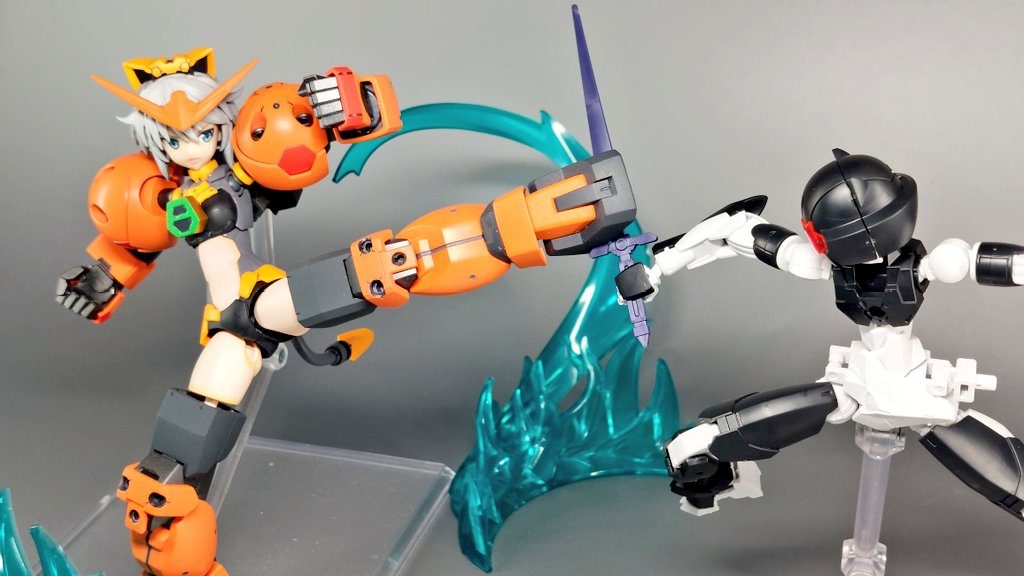 EXM【…ガン…ダム……ッ!】ライカ「これならいけます! タイタスさん!」タイタス〘 気を抜くな、決めるぞ!〙ライカ「はい!」