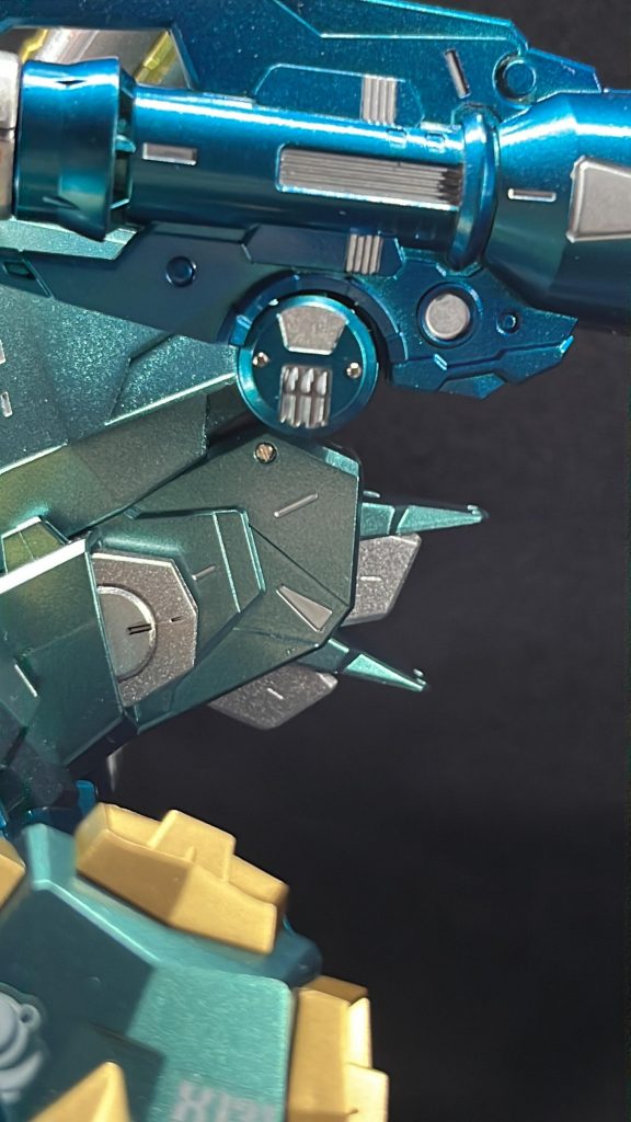 バックパックもう少し色を入れたら良かったかな?と思う部分です。