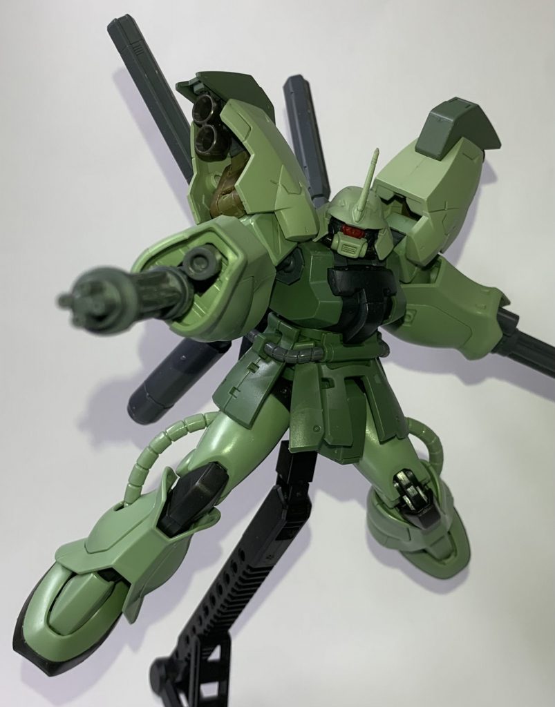 ガトリング!やっぱりゴツい機体に武器腕はかっこいい…