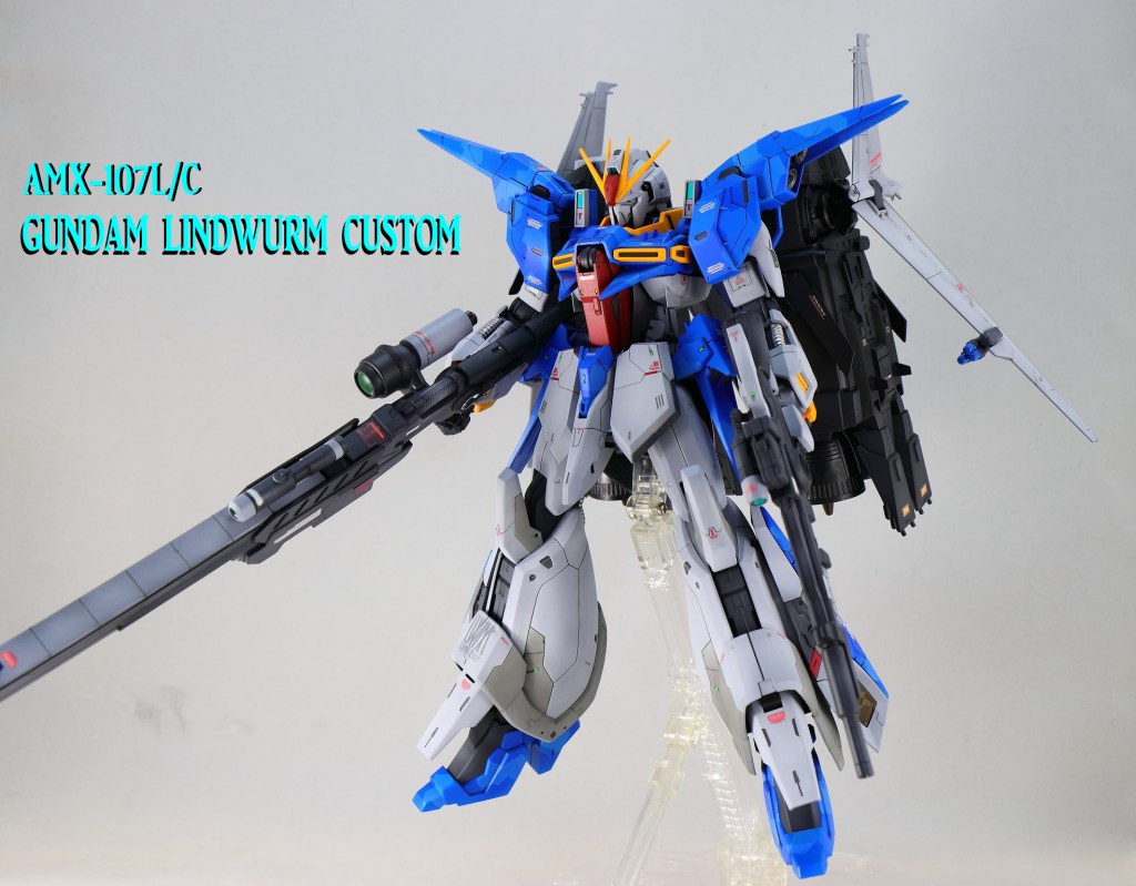 ライフルはSガンダムのビームスマートガンを半分くらいで切断して自作パーツと組み合わせました。脚はνガンダムHWSのパーツを加工してとりつけZガンダムらしいシルエットをイメージしてみました。