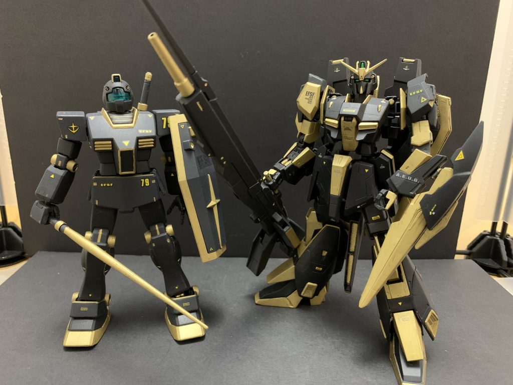 前回作ったGMと一緒に。ゼータはGMに比べると分割出来るパーツも多めだったので、部分塗装する箇所も多めにしちゃいましたw仕上がり具合は以前に組み上げた時よりも、満足度高いです^ ^。やって良かったー。最後までご覧頂きありがとうございました^ ^。Z