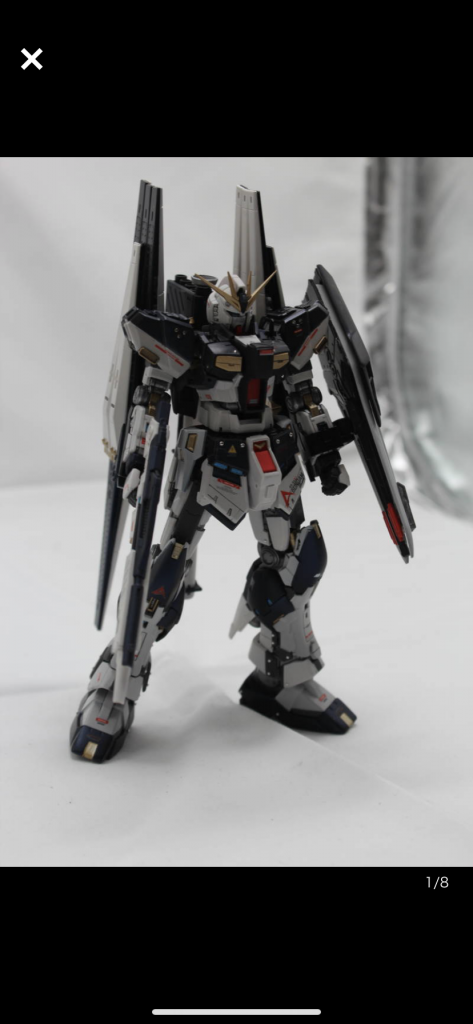 肩や胸ダクトをハイニューガンダムを参考にいじりました。シールドはＨＧにRGの装甲を被せて二重構造にしてます。