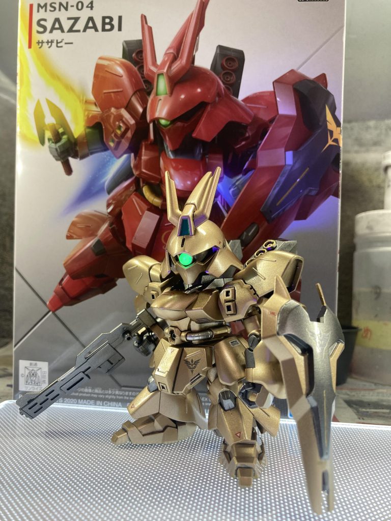 モノアイだけ、クリアパーツで追加。　　　ブラックライトでビコーンします。　　　　見て頂きありがとうございます。