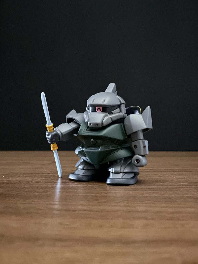 ビームナギナタが回転するギミックが面白いですね。