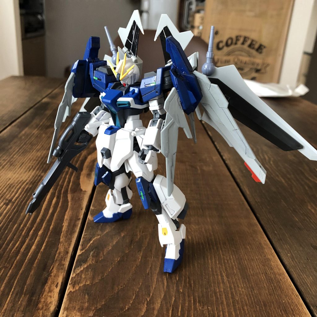 トールストライクのパーツは最初、雑は筆塗りがされていたので、初の塗装落としに挑戦しました!