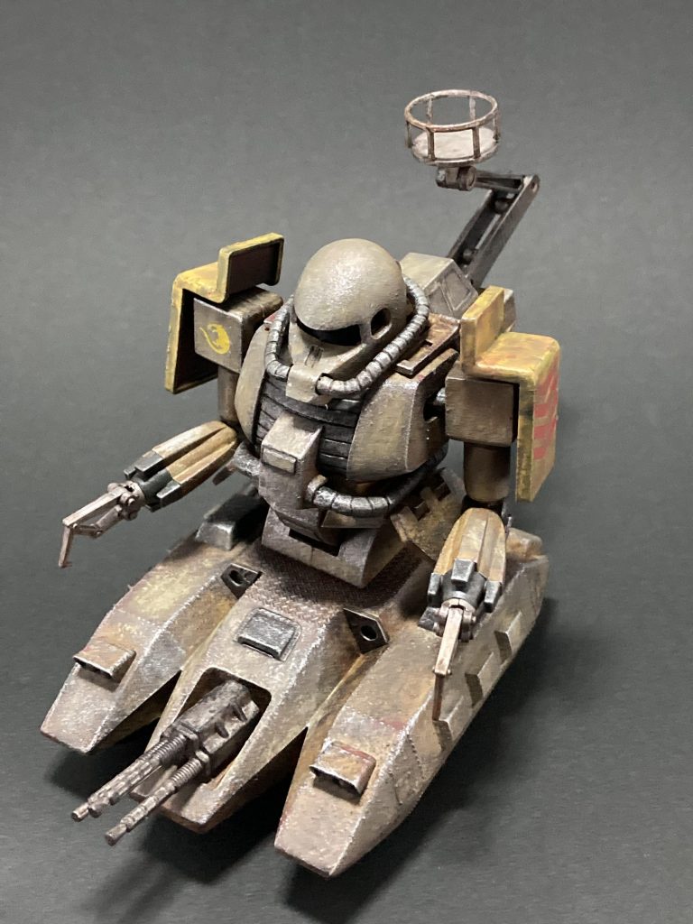 モノアイは消灯でタミヤエナメル塗料での筆塗装で御座います。