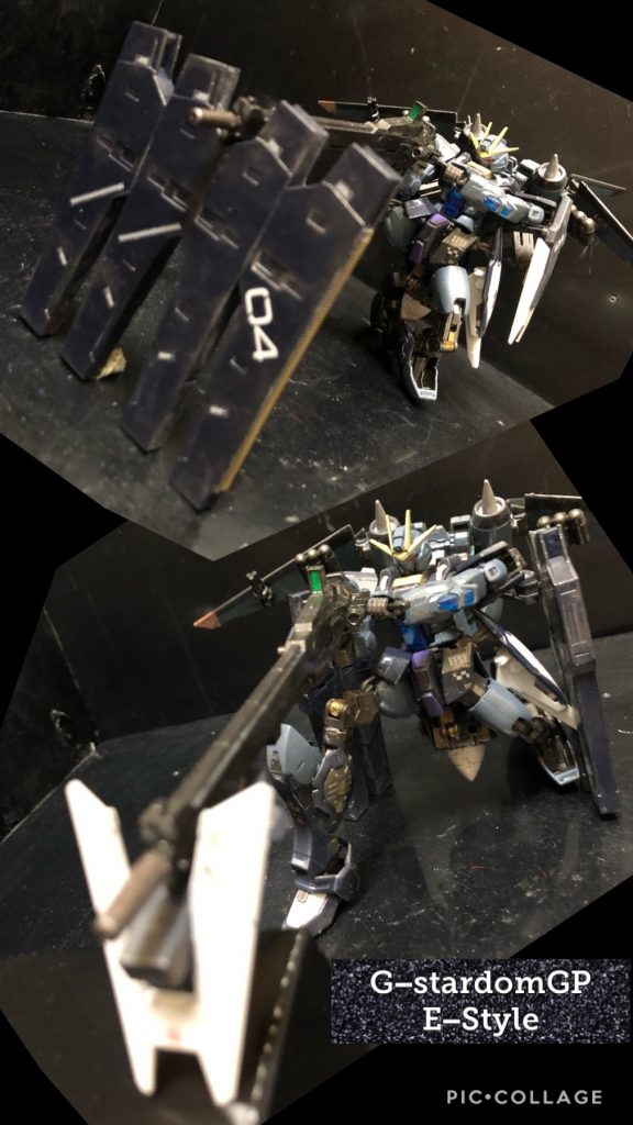 oyz「ショートシールドを銃身に装着してバイポッドにしたり、GNシールドビットを展開してニーリング壁にしたりと、狙撃に向いた装備になってます〜。」くろいの「それで敵に見つかったら?」oyz「とーぜん、可変して離脱します!」くろいの「だよね〜!」oyz「コレで最後の!可変!」