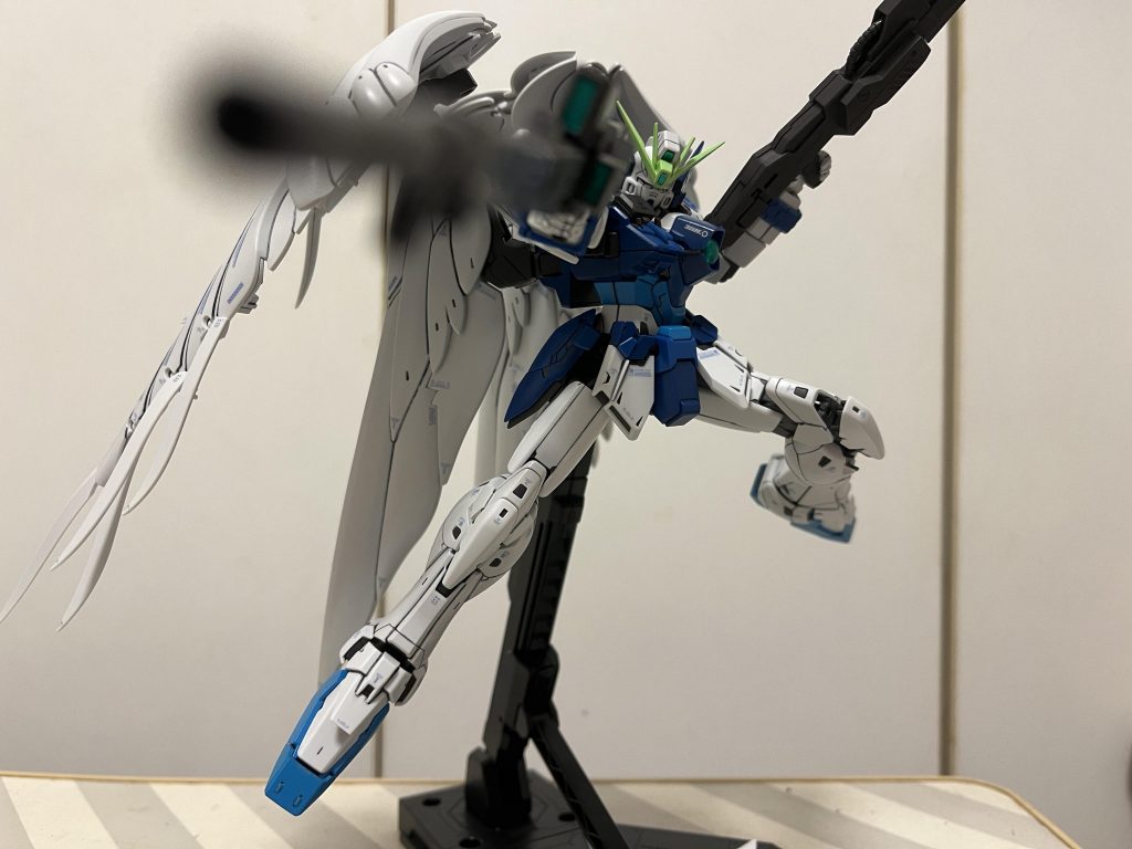 こんな感じのなんか気合い入ったSEEDポーズはあんまりだなぁと思ったりw