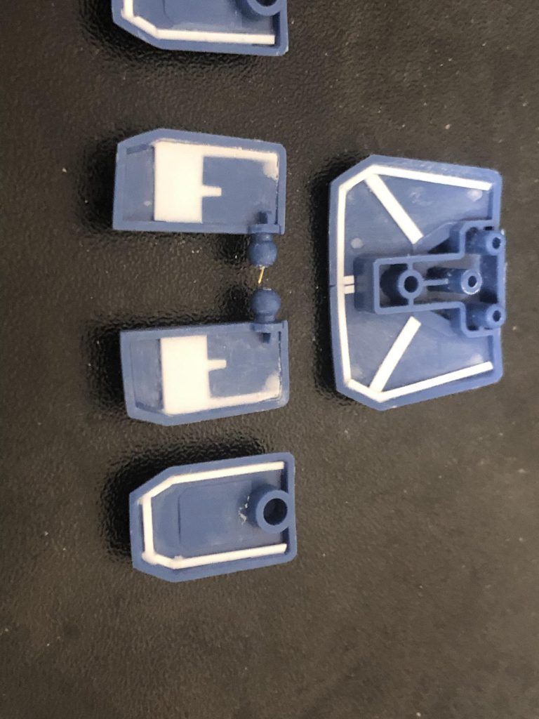 宇宙世紀っぽいアーマー裏を作るコツとかないですかね？