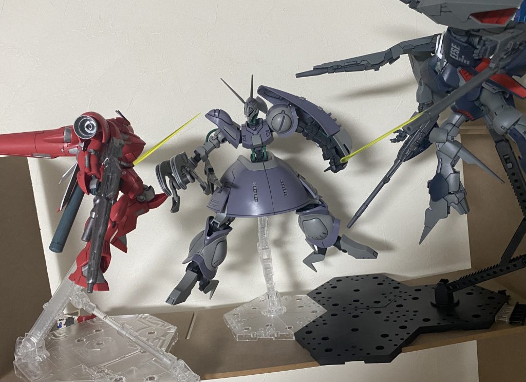 他作品と3ショット