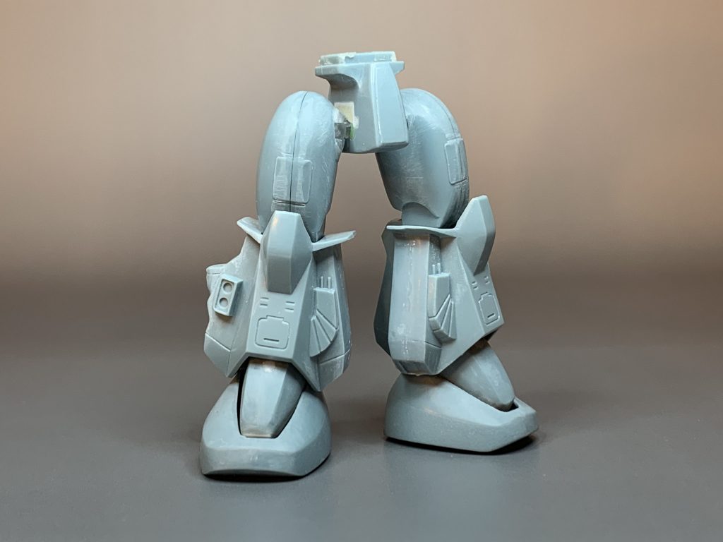 今回の改造のポイントは下半身に集約されているような気がします。