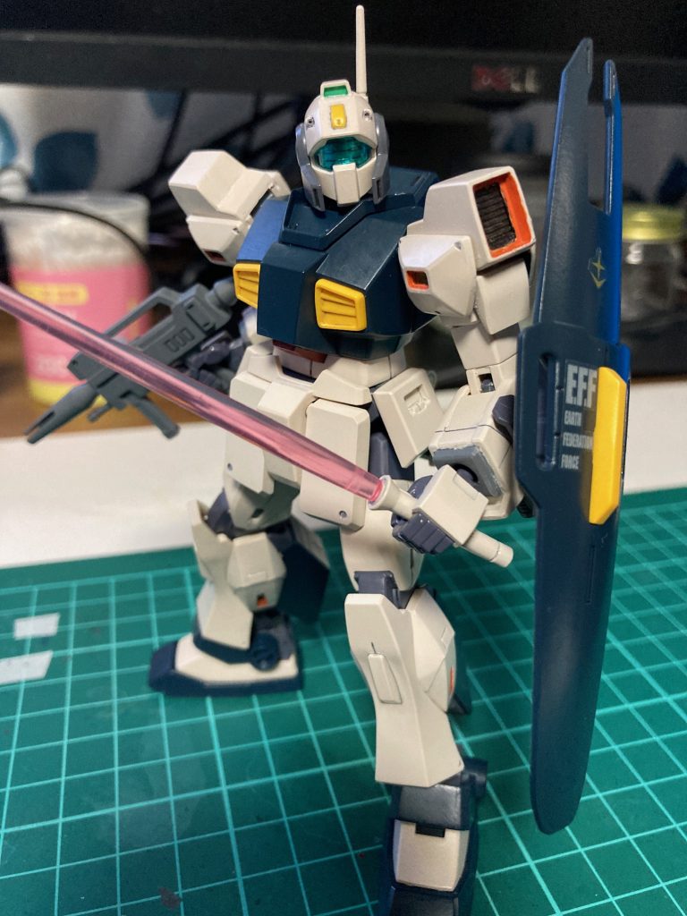 サザビーと同じくシールドのみトップコート施工。細かな塗り分けや新たに会得したエナメルスミ入れ、予想外の合わせ目の出方。総じて良い経験値を積ませてもらいました。ネモに対してそこまでの思い入れは無かったですが、このキットを組んだ事で新たな思い入れが生まれました。やはりガンプラは素晴らしい！