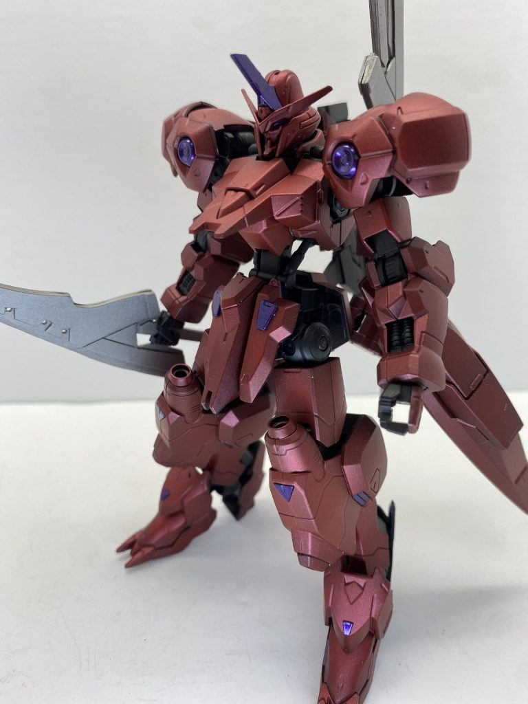 素立ち。以前投稿したType-00Rと使用したパーツ等はほとんど同じですが、どうしても脳内の妄想シーンを再現したくてこの機体を作成しました。