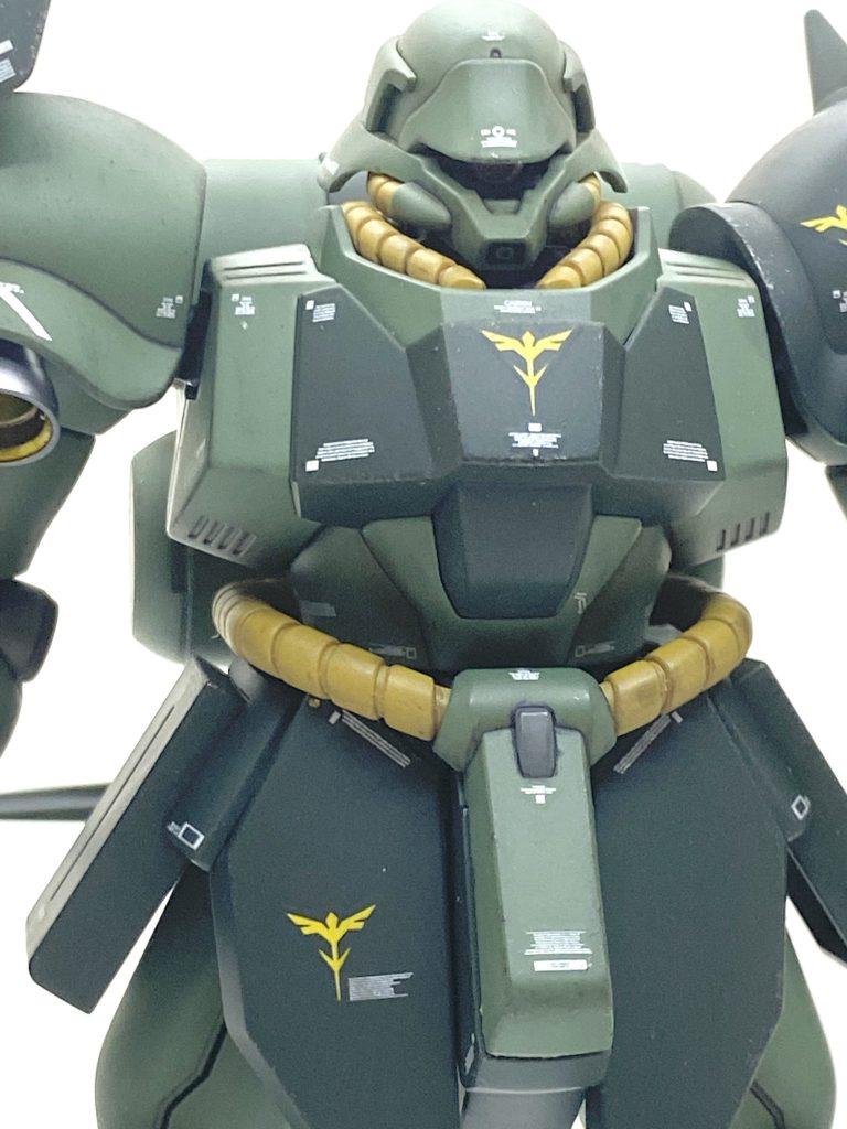 派手に汚したかったのですが・・・自分が派手に汚せば見れない物になるので薄っすらと汚す程度に留めました。