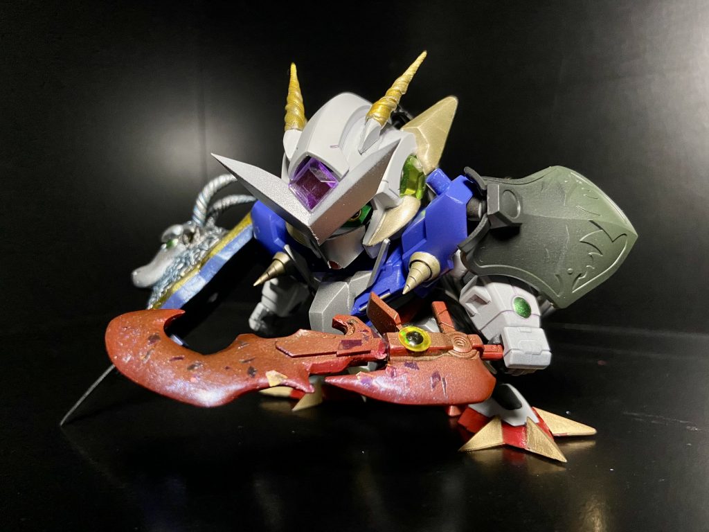 魔剣騎士リペアランダー世界の歪みを正す力を求めて、魔剣イノベイドを手にする。魔剣に操られ家族を手にかけた過去をもつ。ある時、魔剣と対をなす霊剣の噂を聞く。自身を蝕む魔剣を制し、真に争いを根絶する力を求めて素顔を隠し旅をしている。