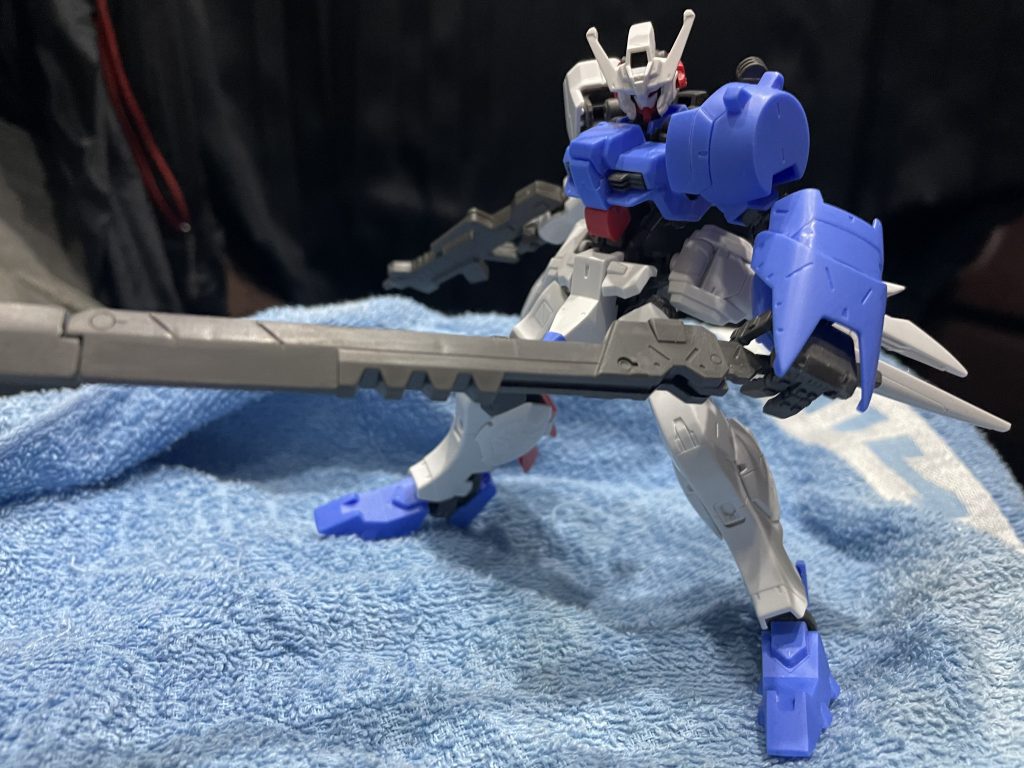 パチ組みが出来たのでポージングをさせて撮影。