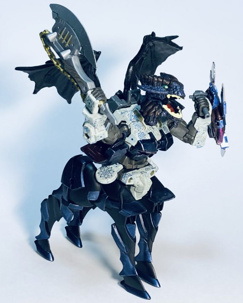 半竜半馬、略すと「竜馬」になる?「やーやー、我こそはサカモトなるぞ。帝国の夜明けも近いぜよ」🤪