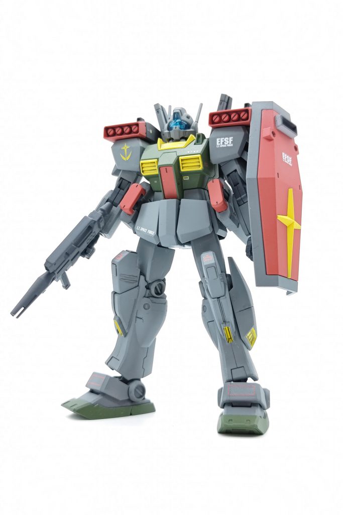 重武装、近代化による延命的な機体…どれも量産機好きには堪らない機体です。カラーリングは、第二ネオ・ジオン紛争が終結した後の僻地コロニー駐屯部隊をイメージしました。