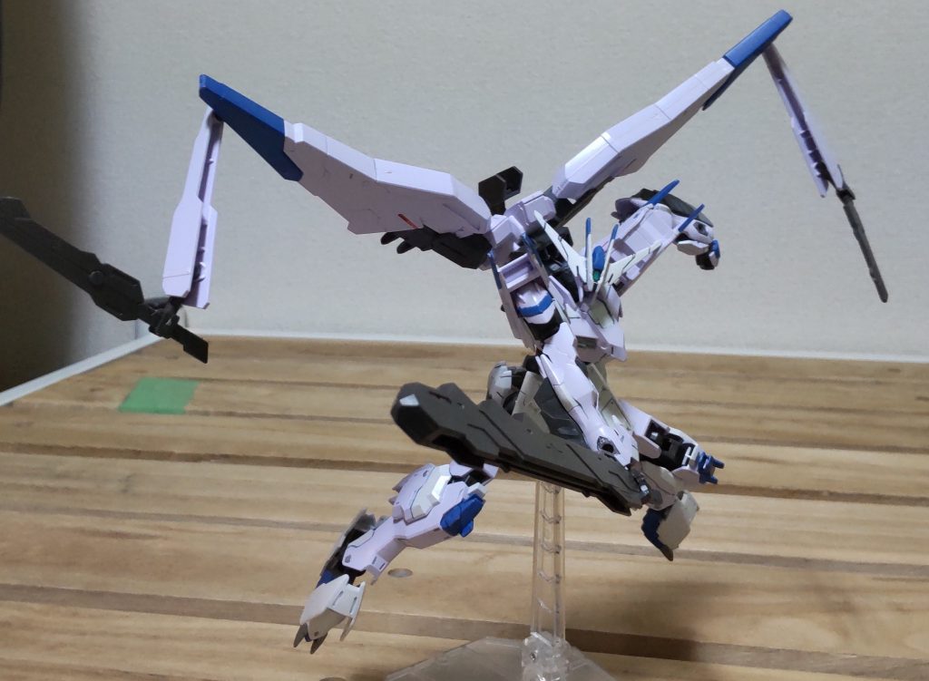 肩関節が上に向きやすいのでポージングもしやすいです