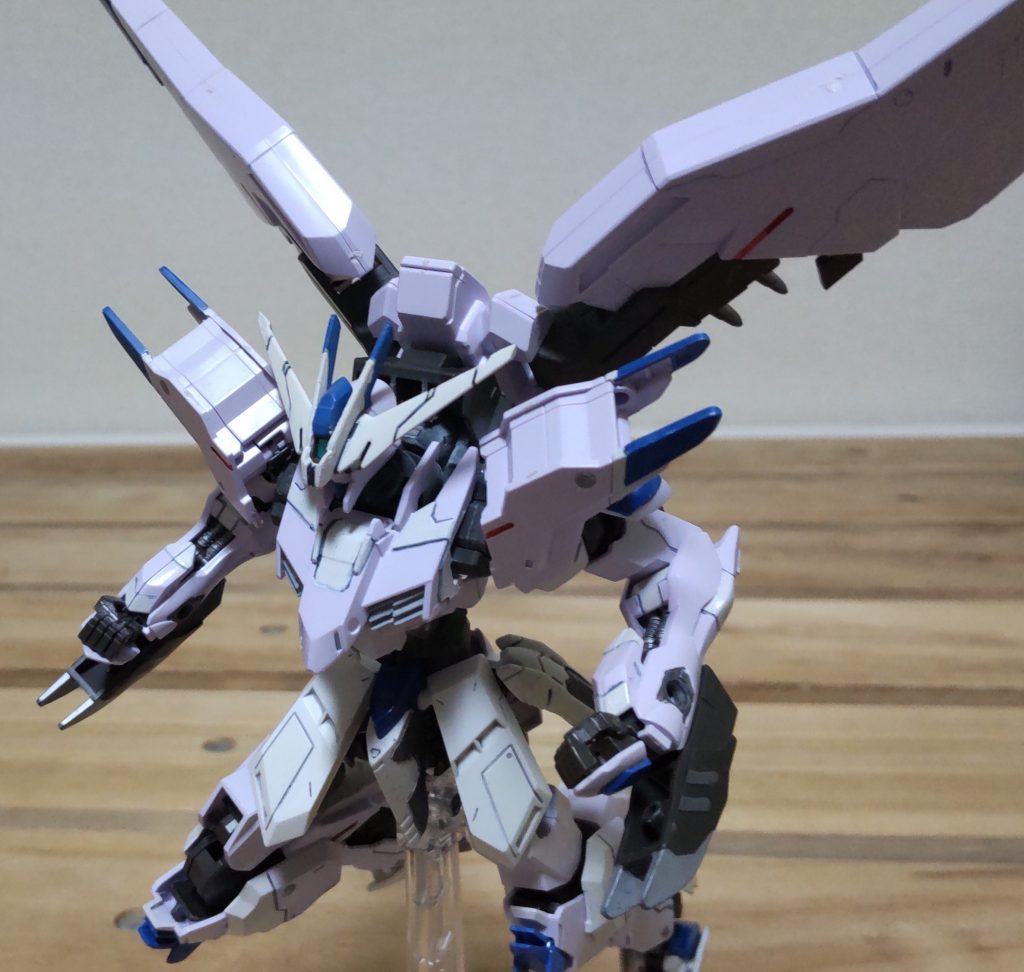 アームクロー展開背中のバインダーだけ接続方法をもう少し考えたいところです