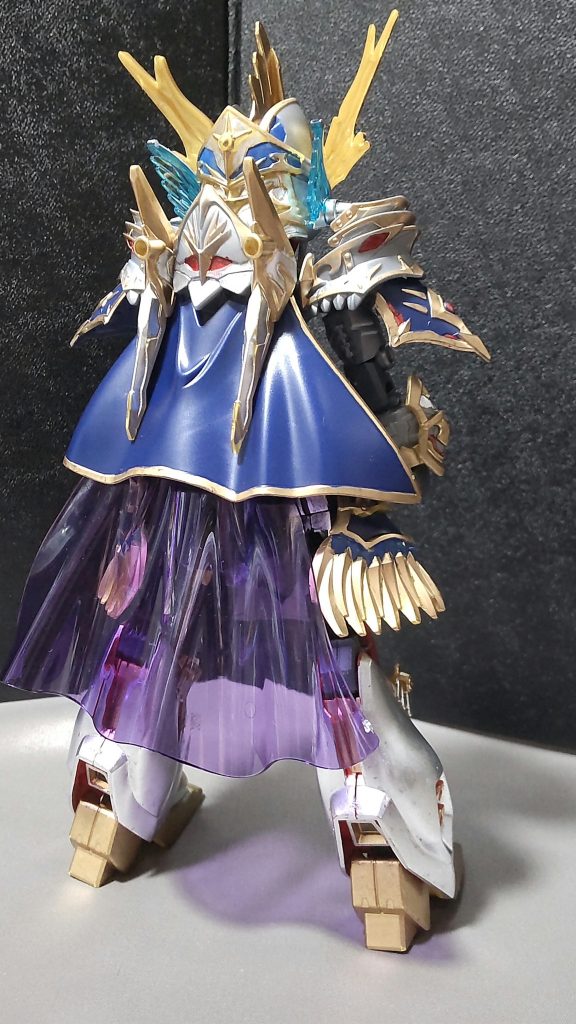 マントの下のビームマントはちょっと接着しているだけです。