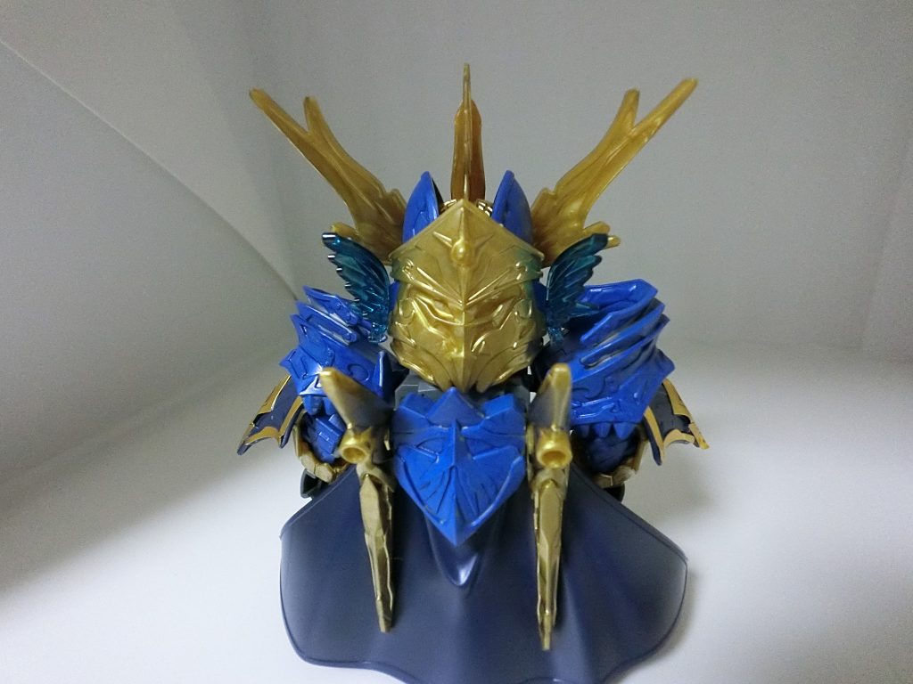 後ろから。マントもぬっていませんが、逆に言い比較対象になったようにも見える。